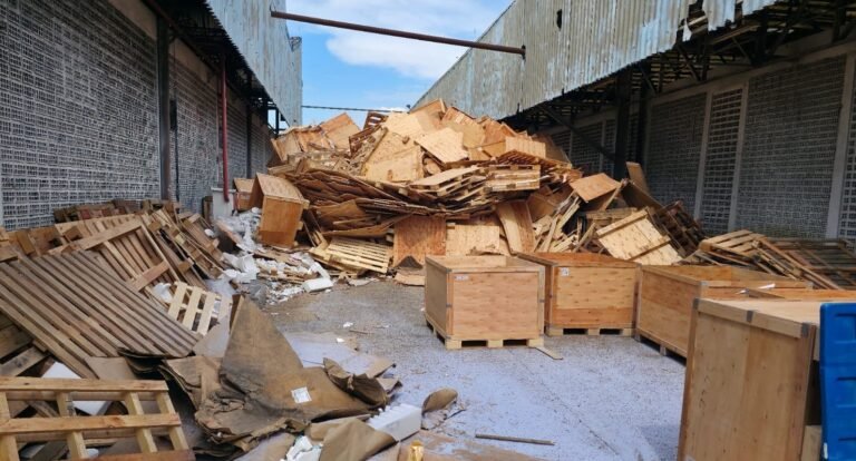 Empresa é multada em R$ 251 mil por descarte irregular de resíduos no Distrito Industrial