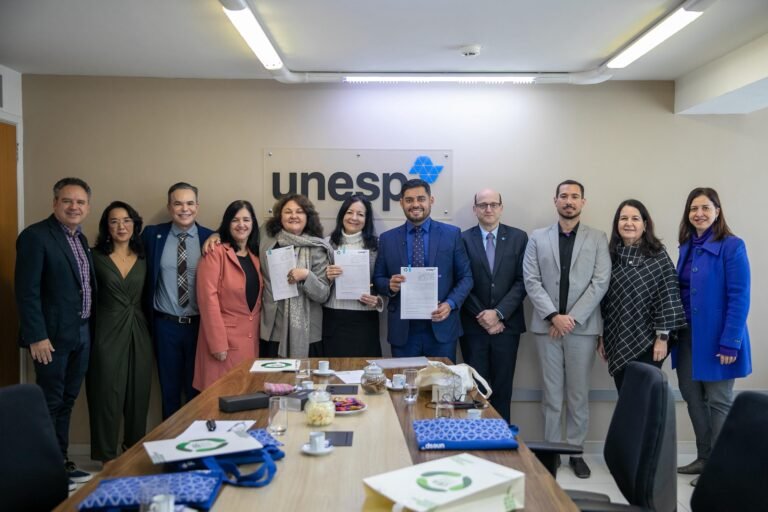 Integração acadêmica e científica ganha força com acordo entre UEA e Unesp