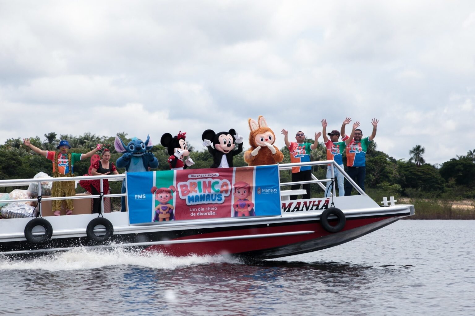 Projeto ‘Brinca Manaus’ leva Dia das Crianças histórico a comunidades ribeirinhas da capital