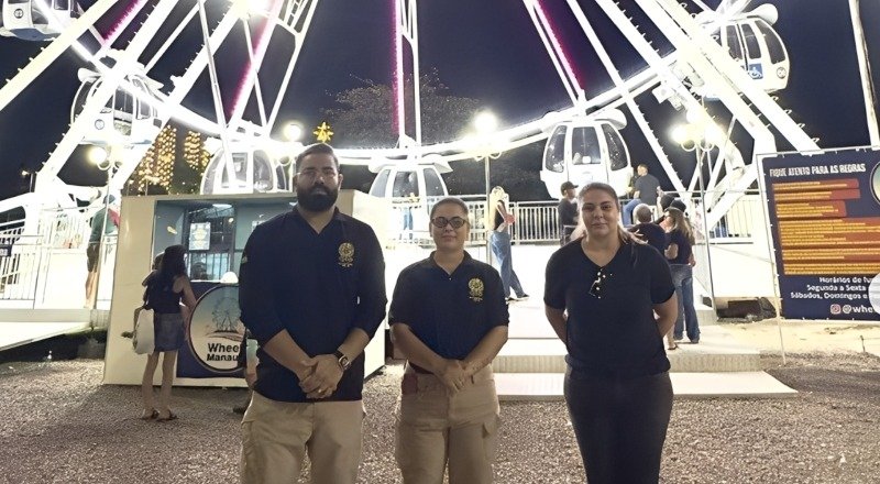 Roda-gigante da Ponta Negra passa por fiscalização técnica e é aprovada pelo Crea-AM