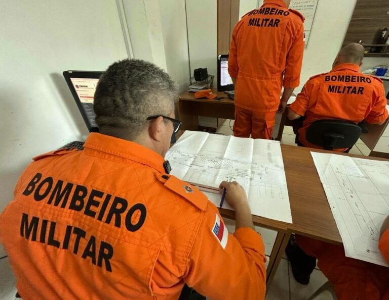 Bombeiros orientam bandas e blocos sobre regularização para Carnaval 2026