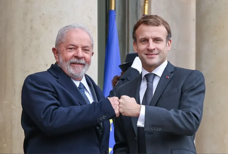 Lula e Macron conversam sobre Conselho de Paz e defendem fortalecimento das Nações Unidas