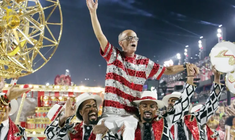 Com homenagem ao mestre Ciça, Unidos do Viradouro é campeã do Carnaval do Rio de Janeiro