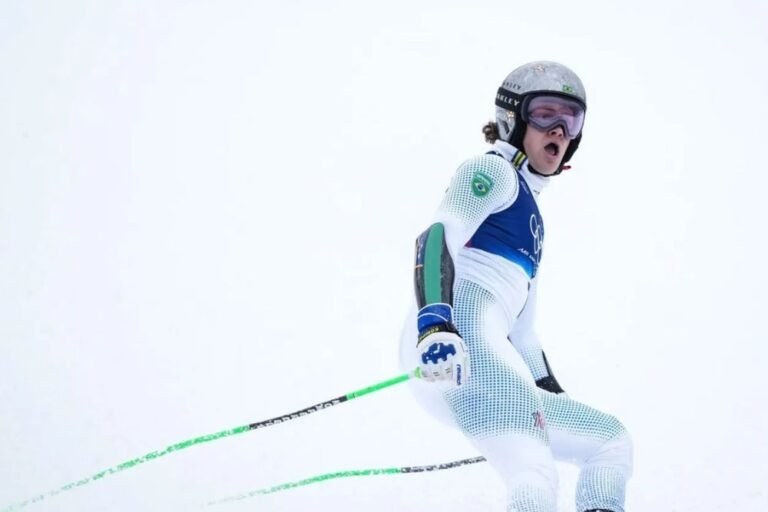 Queda em Bormio encerra busca de Lucas Pinheiro por novo pódio olímpico