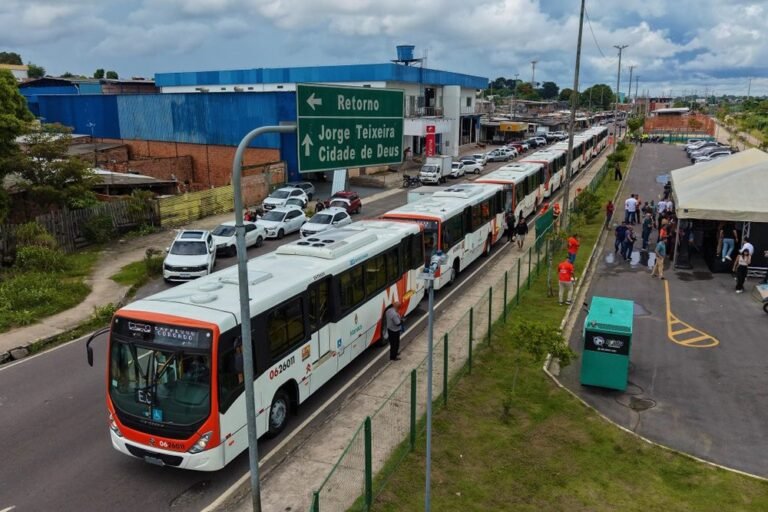 Manaus recebe mais 10 novos ônibus e frota renovada chega a 519 veículos