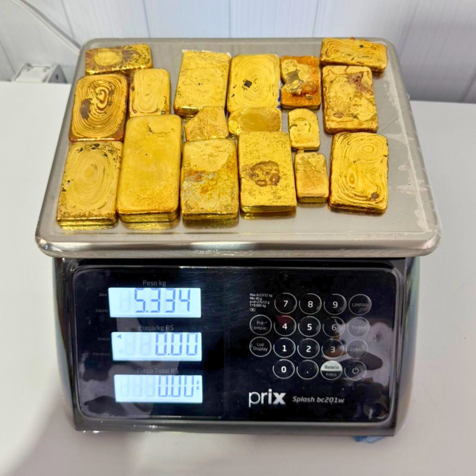 Mais de 5Kg de ouro são apreendidos pelo Exército na fronteira com a Colômbia