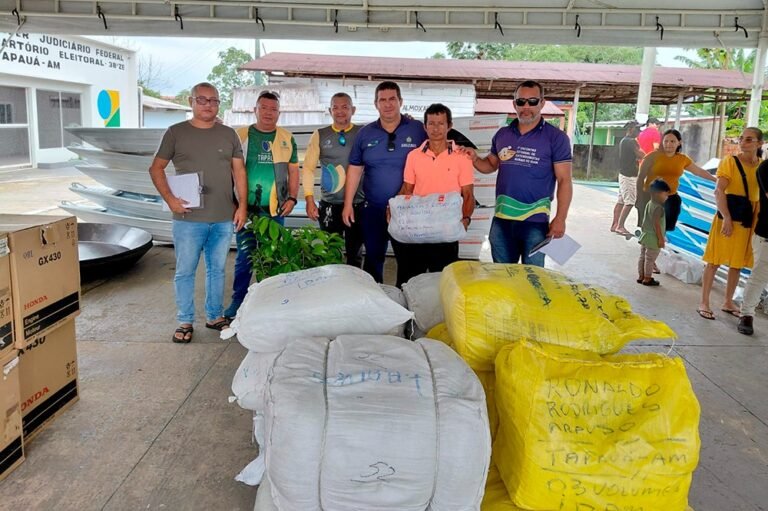 Idam repassa R$ 1,3 milhão em crédito rural para pescadores artesanais de Tapauá