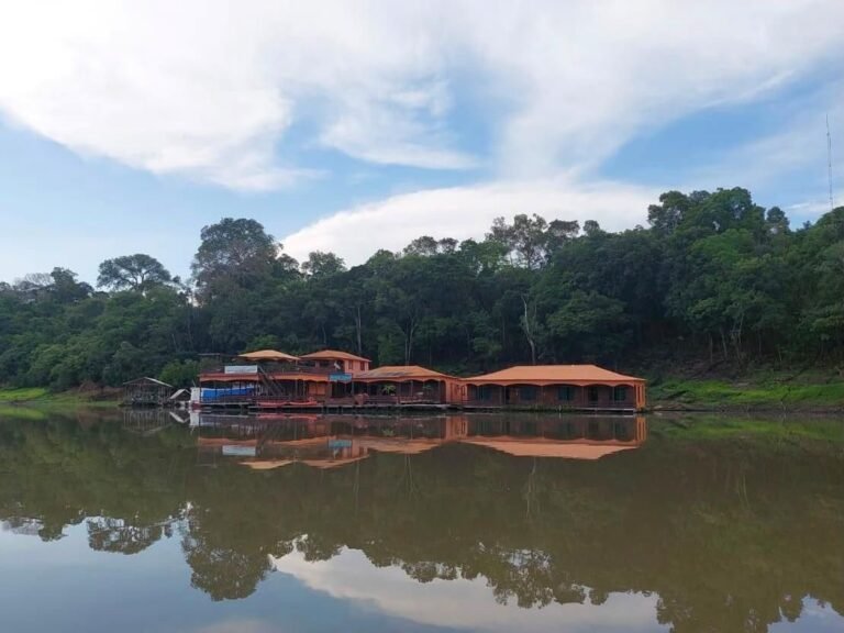 Ipaam promove regularização de hotéis de pesca no Careiro