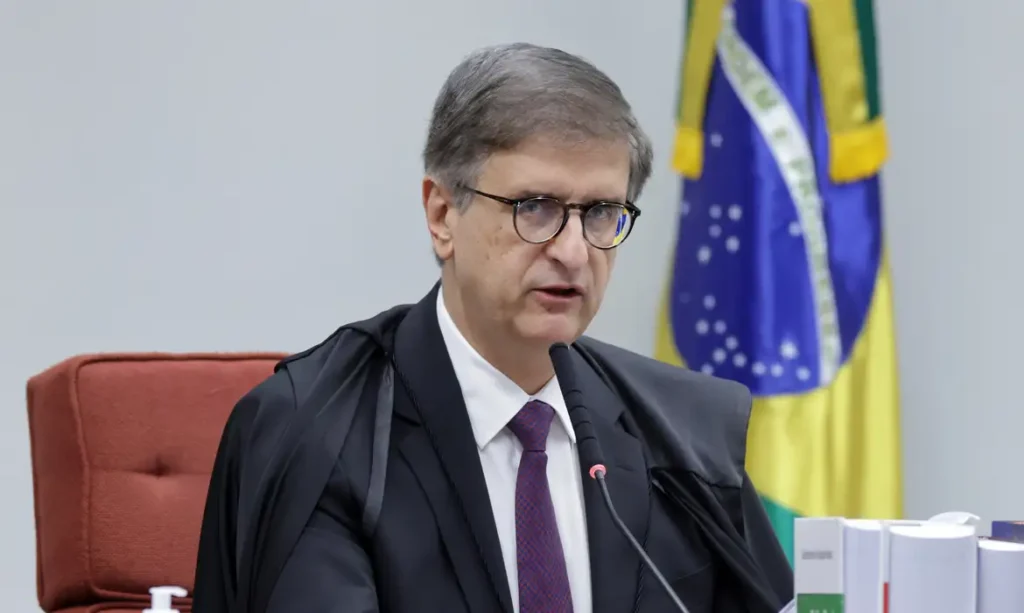 PGR rejeita pedido de Bolsonaro para rever condenação por trama golpista