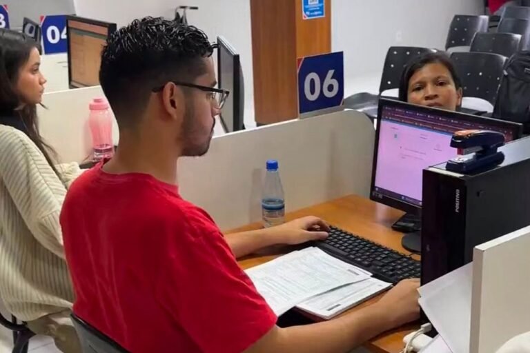 Bolsa Pós-Graduação e Bolsa Idiomas: entrega de documentos segue até amanhã