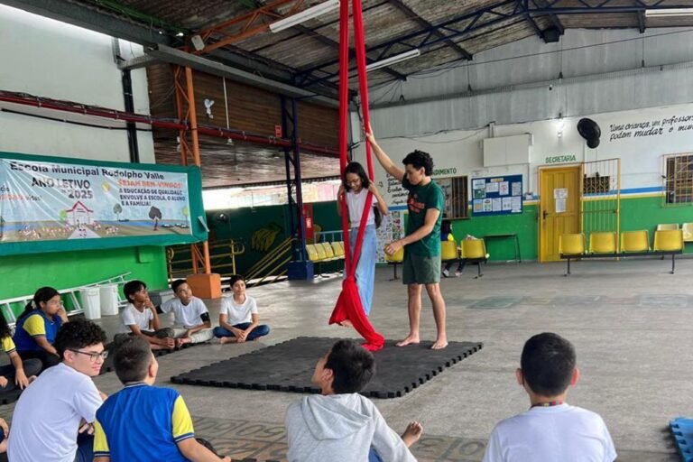 Projeto leva oficinas de circo a escolas e instituições de Manaus