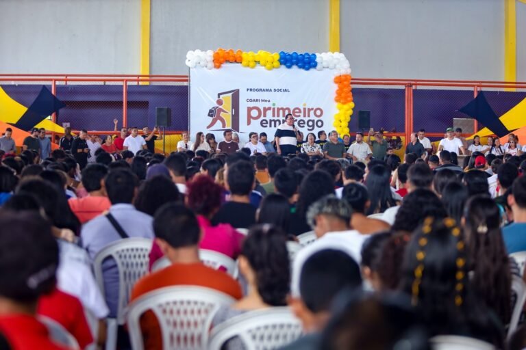Coari inicia programa que vai inserir 1,1 mil jovens em estágios remunerados