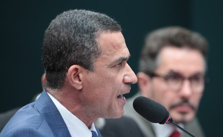 Proposta que reduz maioridade penal para 16 anos avança na Câmara