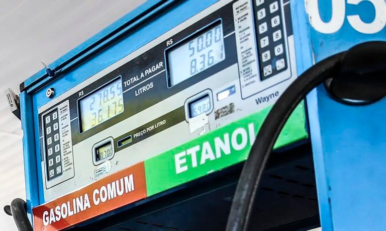 Gasolina passa a ter 32% de etanol a partir deste sábado (1º)