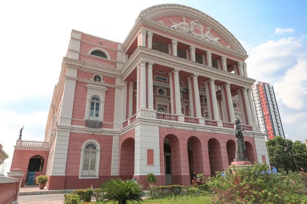 Teatro Amazonas recebe premiação do concurso literário “Conta Um Conto” nesta quarta