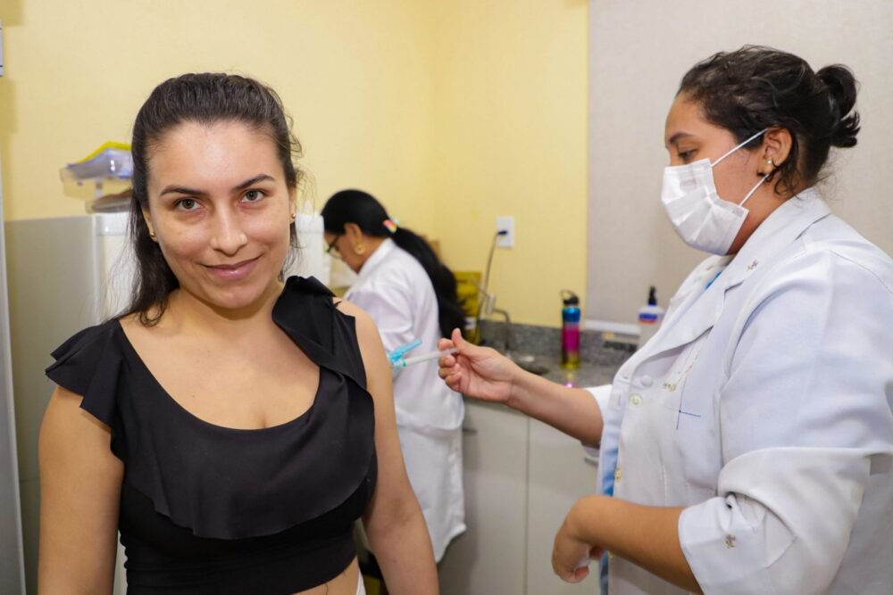 Evento reúne vacinação e mais de 50 serviços gratuitos em Manaus