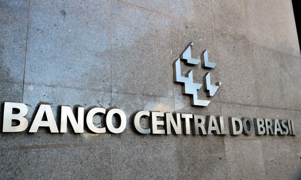 Receita Federal e Banco Central terão concursos com 316 vagas autorizadas; editais devem sair em até seis meses
