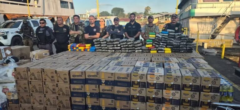 Mais de 110 quilos de drogas escondidos em pneus e sofá são apreendidos em embarcação no Amazonas