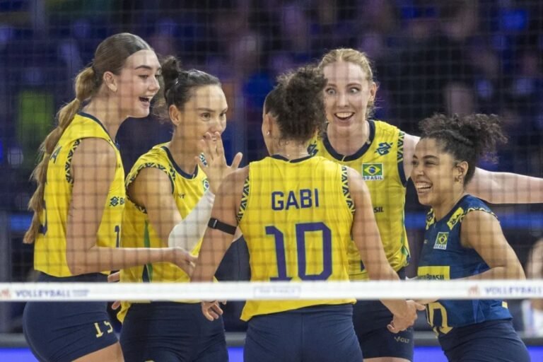 Brasil encara Japão por vaga na semifinal da Liga das Nações Feminina; seleção busca título inédito