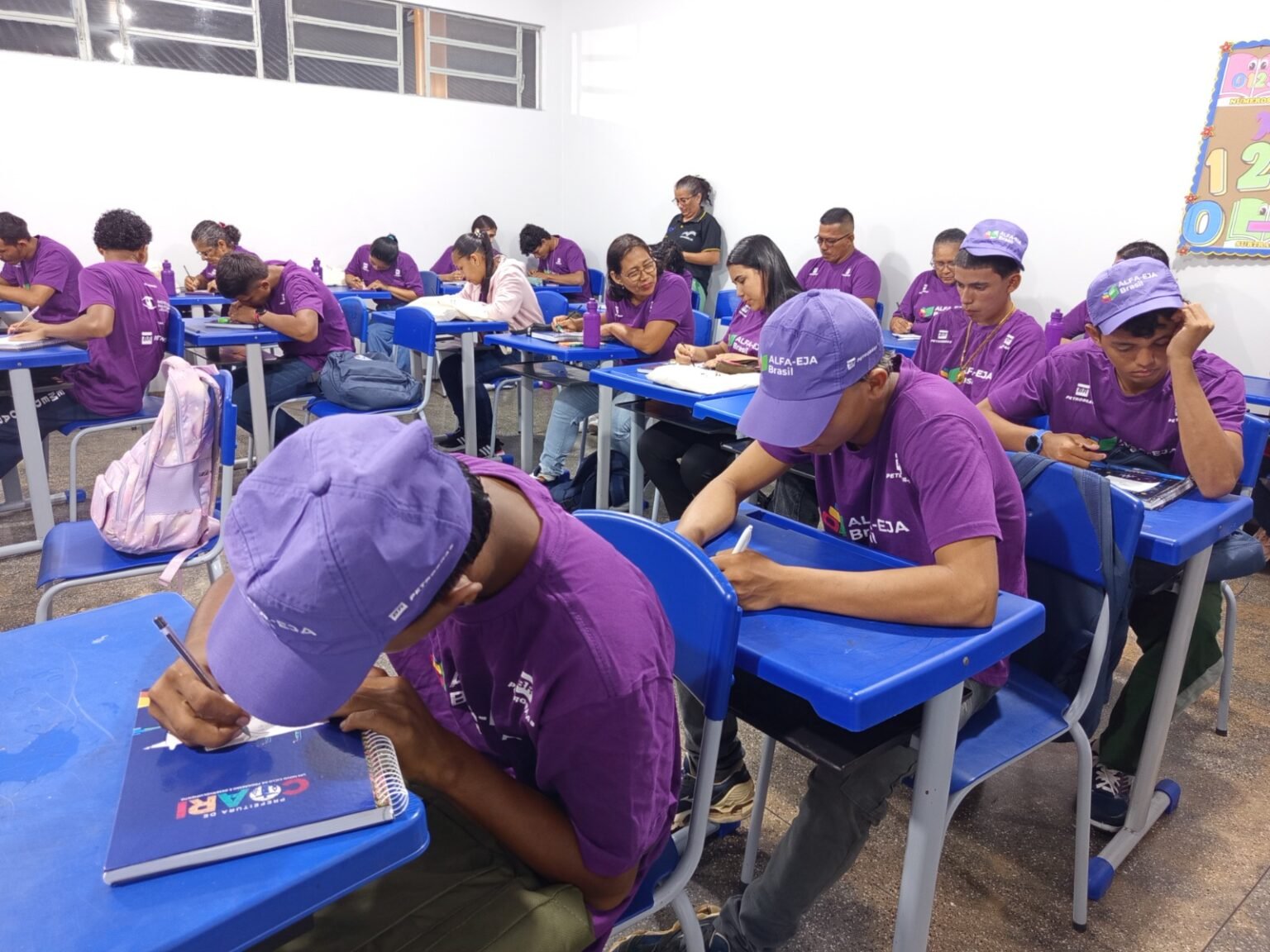 Projeto ALFA-EJA Brasil fortalece educação de jovens e adultos em Coari e outros 14 municípios