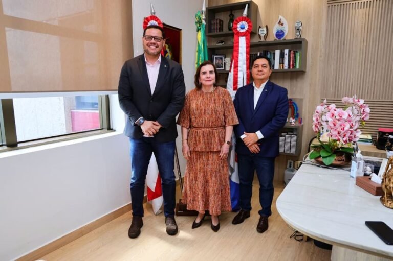 TCE-AM e Suframa avançam em parceria para projetos de inovação e inteligência artificial