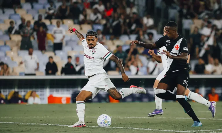 Fluminense e Vasco empatam sem gols na ida das oitavas da Copa do Brasil