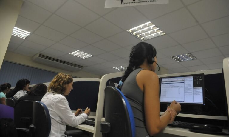 Delegacias da Mulher registram 782 mil atendimentos em 2025 no Brasil