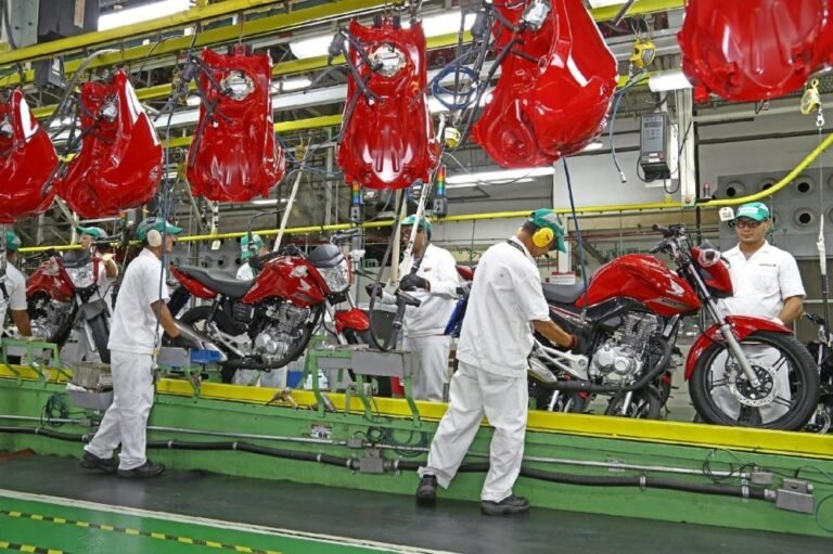 Produção de motos no Polo Industrial de Manaus bate recorde histórico em julho