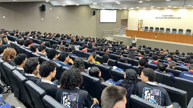 Aleam Educa reúne 310 estudantes no segundo sábado de preparação para o Enem