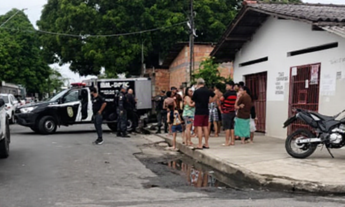 Mulher é morta a tiros dentro de quitinete na zona Norte de Manaus
