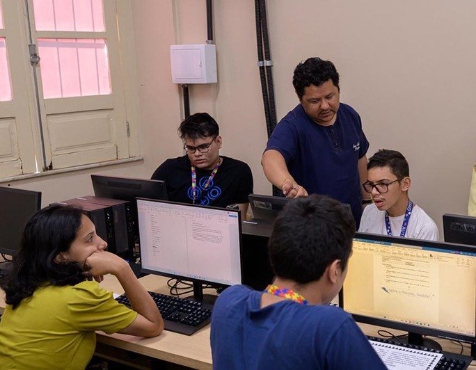 Cetam inicia curso inédito de Informática Avançada para alunos com TEA em Manaus