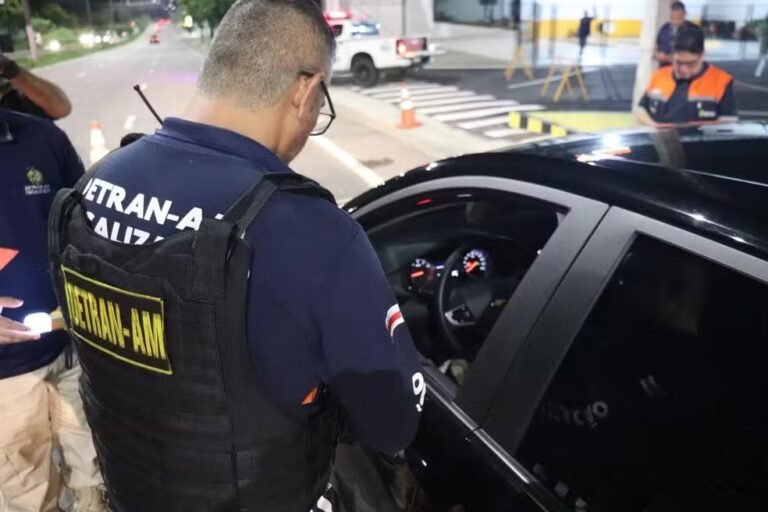 Detran-AM determina uso de câmeras corporais fixadas no peito por agentes