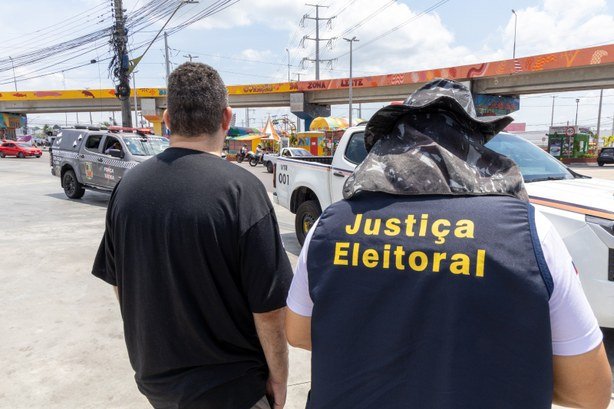 TRE-AM apreende dois minitrios durante fiscalização de propaganda eleitoral em Manaus