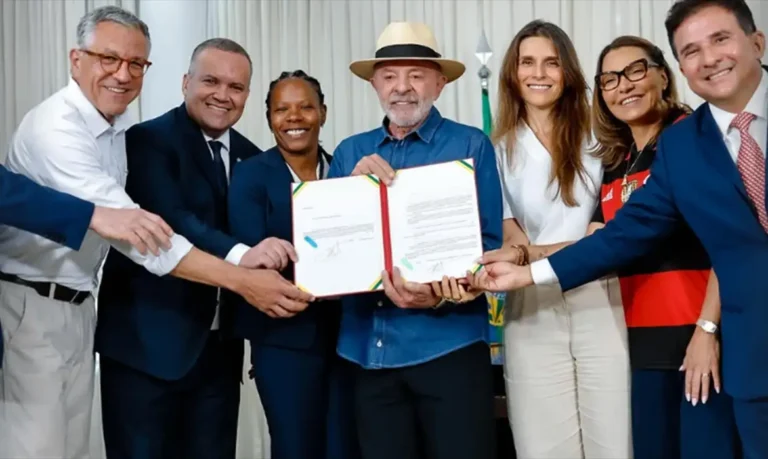 Lei cria diretrizes permanentes para o futebol feminino no Brasil