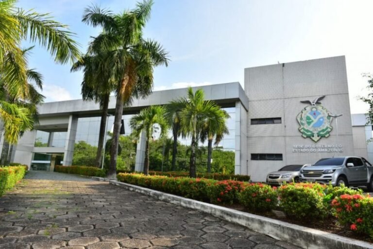 Dia do Servidor Público: Prefeitura de Manaus e Governo do Amazonas transferem ponto facultativo
