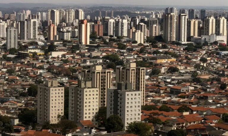 Nova ferramenta permite consultar vínculos de CPF e CNPJ com imóveis em todo o Brasil