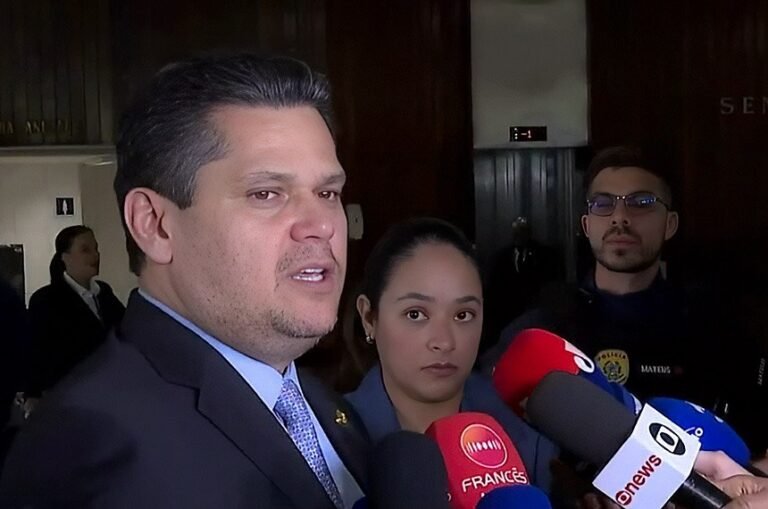 Davi Alcolumbre diz que votação da PEC do fim da escala 6×1 depende dos senadores